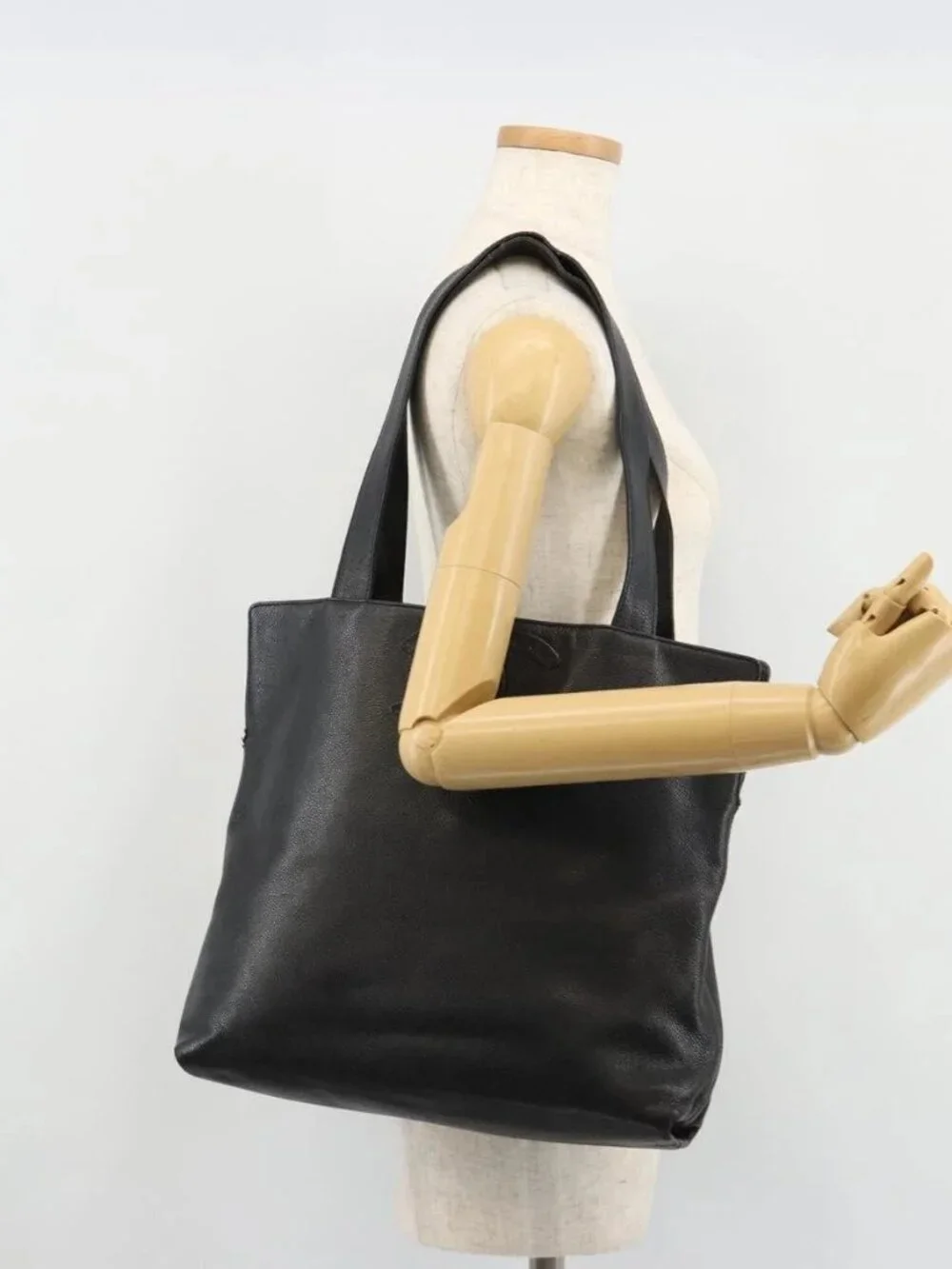 CHANEL Tote Bag Grained Calf Skin Black Gold CC Auth BA12903